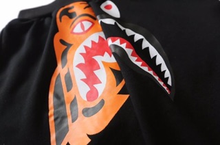 Quần Bape Tiger Shark Split Shorts