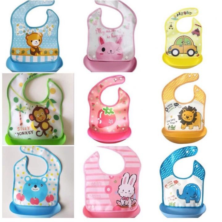 Yếm ăn dặm có máng hứng cho bé