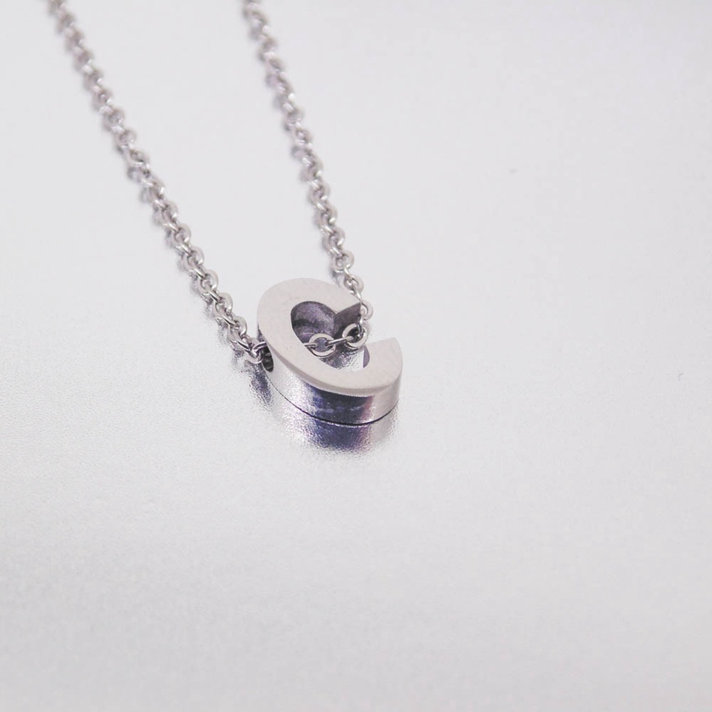 Vòng cổ Hợp Kim Mặt Chữ Cái Thời Trang Cho Nam Nữ