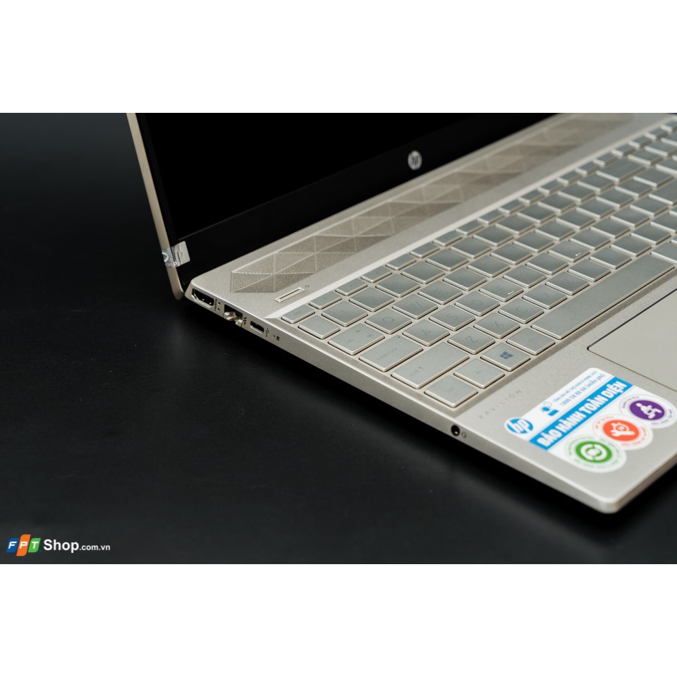 Laptop HP Pavilion 15-cs3060TX (8RJ61PA) (15" FHD/i5-1035G1/8GB/512GB SSD/MX250/Win10)