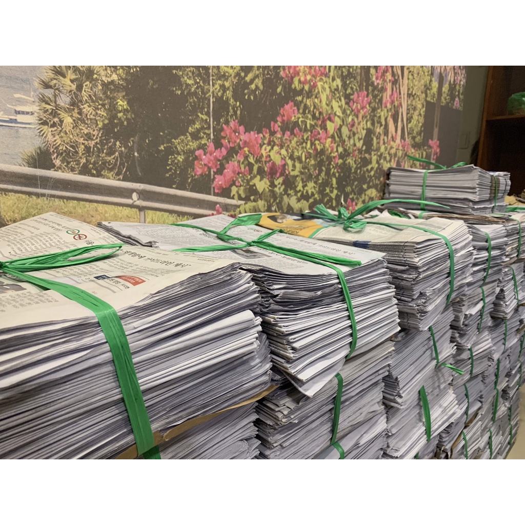 🌸 1 kg giấy báo cũ gói hàng ,