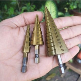 Mũi khoan (khoét) tháp TITANIUM