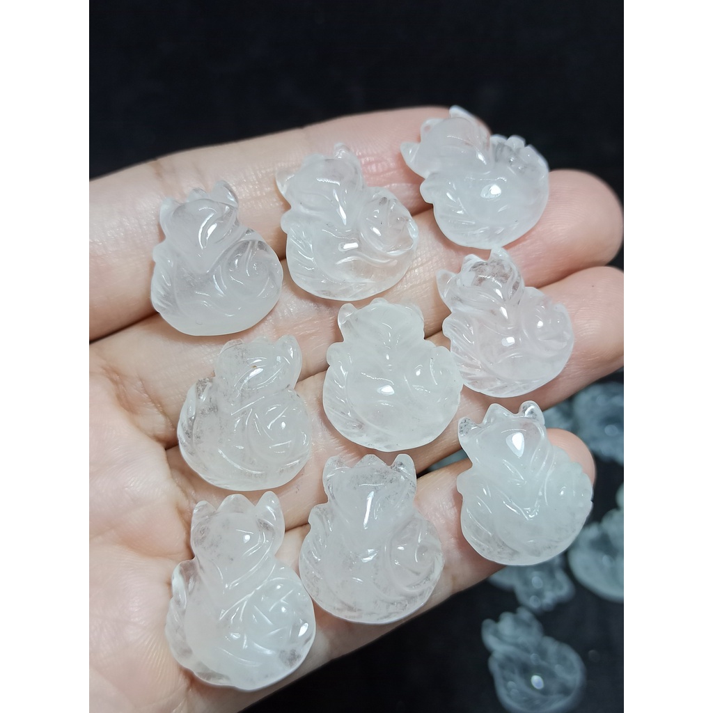 Mặt dây hồ ly thạch trắng trong và trắng cùi dừa size 15-20mm cho nữ mệnh Kim và Thủy TUDO phong thủy có kiểm định