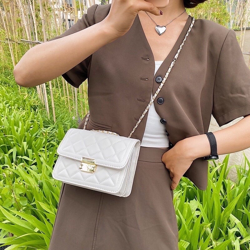 Túi xách nữ đeo chéo đi chơi giá rẻ thời trang Hàn Quốc ô trám khoá bóp ngang dây Xích