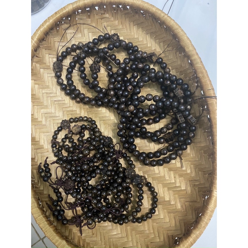 Vòng tay trầm hương phong thủy - Trầm hương sánh chìm -Thương hiệu Trầm Hương Minh Đạt