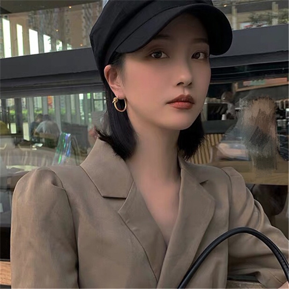 Khuyên Tai Nữ Hình Tròn Thời Trang Hàn