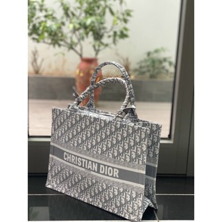 Túi Dior Tote Thêu Small