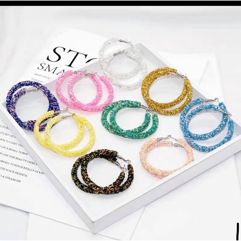 bông tai khoen tròn đính kim tuyến sang chảnh