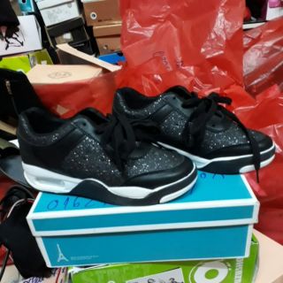 Combo 2 giầy thể thao 1 cao gót