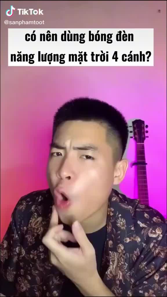 Đèn tích điện có tấm năng lượng mặt trời 4 cánh xoè🍀FREESHIP🍀 Bóng đèn led tích điện có sạc có | BigBuy360 - bigbuy360.vn