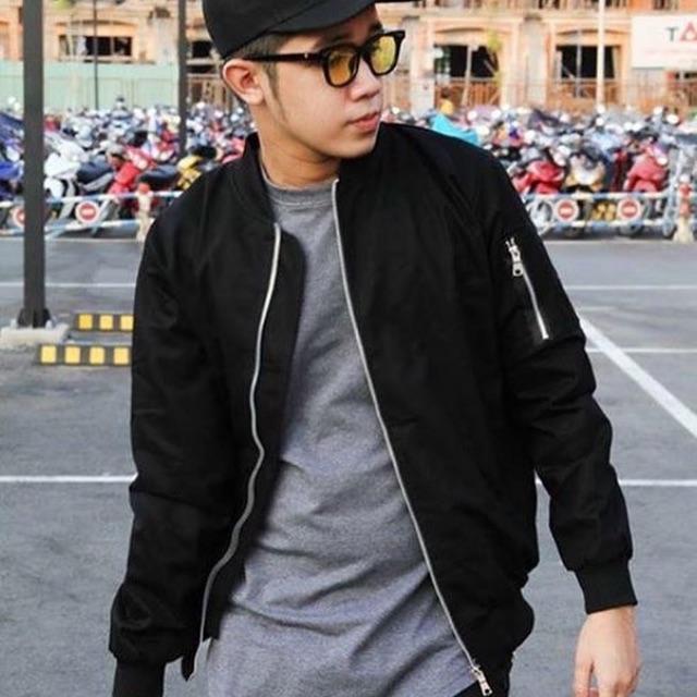 Bomber jacket