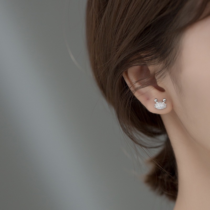 Bông tai bạc H.A.S hình con cua đính đá - HBT16