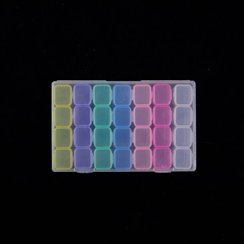 Hộp Đựng Hạt Nhựa 28 Ngăn Nhiều Màu Sắc