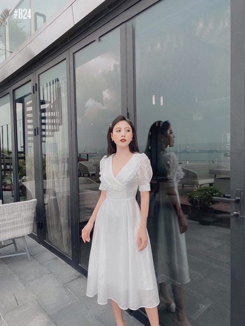 [Mã WARN30 hoàn 15% xu đơn 150k] Đầm dự tiệc 🍏Maxi trắng cổ bèo | BigBuy360 - bigbuy360.vn