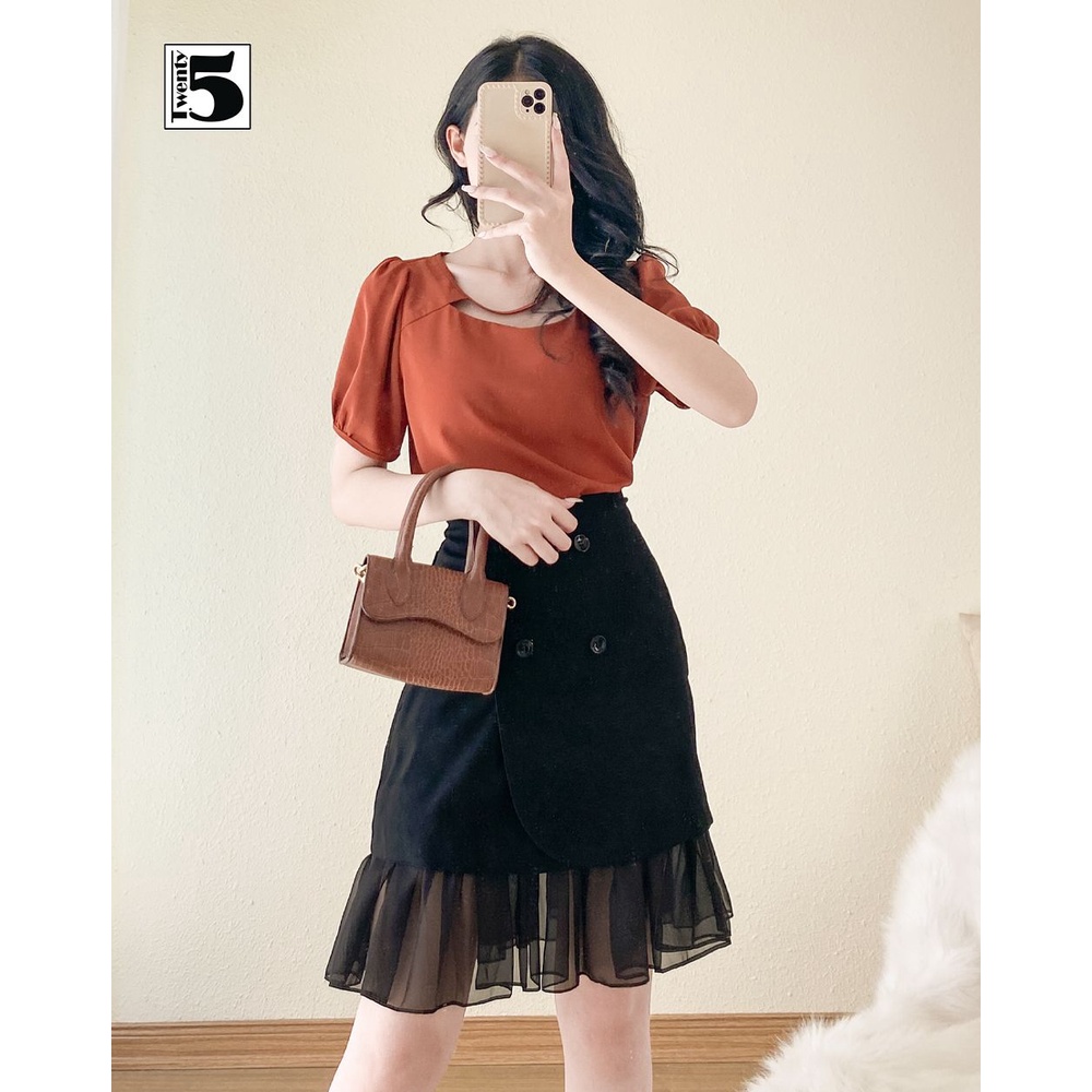 Chân váy công sỡ đắp tà 2 hàng khuy gấu váy phối voan Twentyfive T337