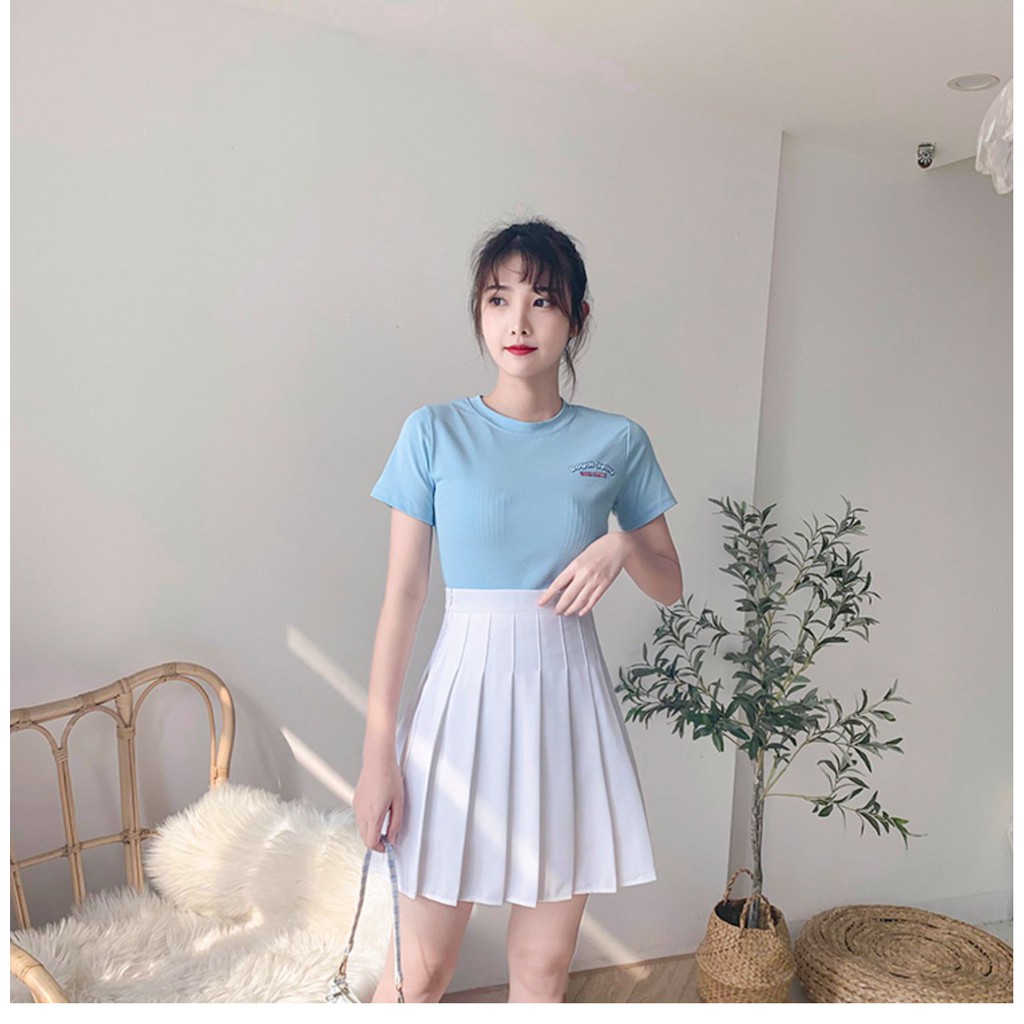 Chân váy ngắn xếp ly tennis dáng chữ a xòe LAMODE xếp li công sở lưng cao đen trắng thể thao | BigBuy360 - bigbuy360.vn