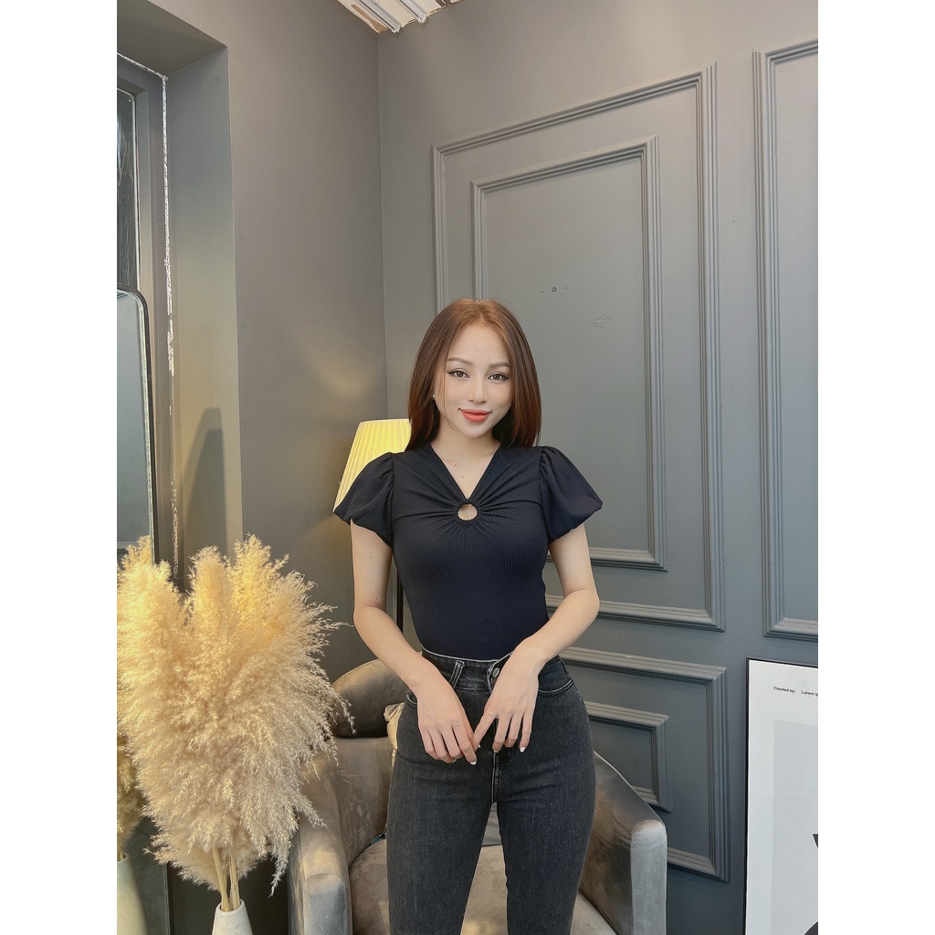Áo thun nữ CRAZYTEEN tay bí cổ v khoen tròn nhún ngực sang trọng AT0348