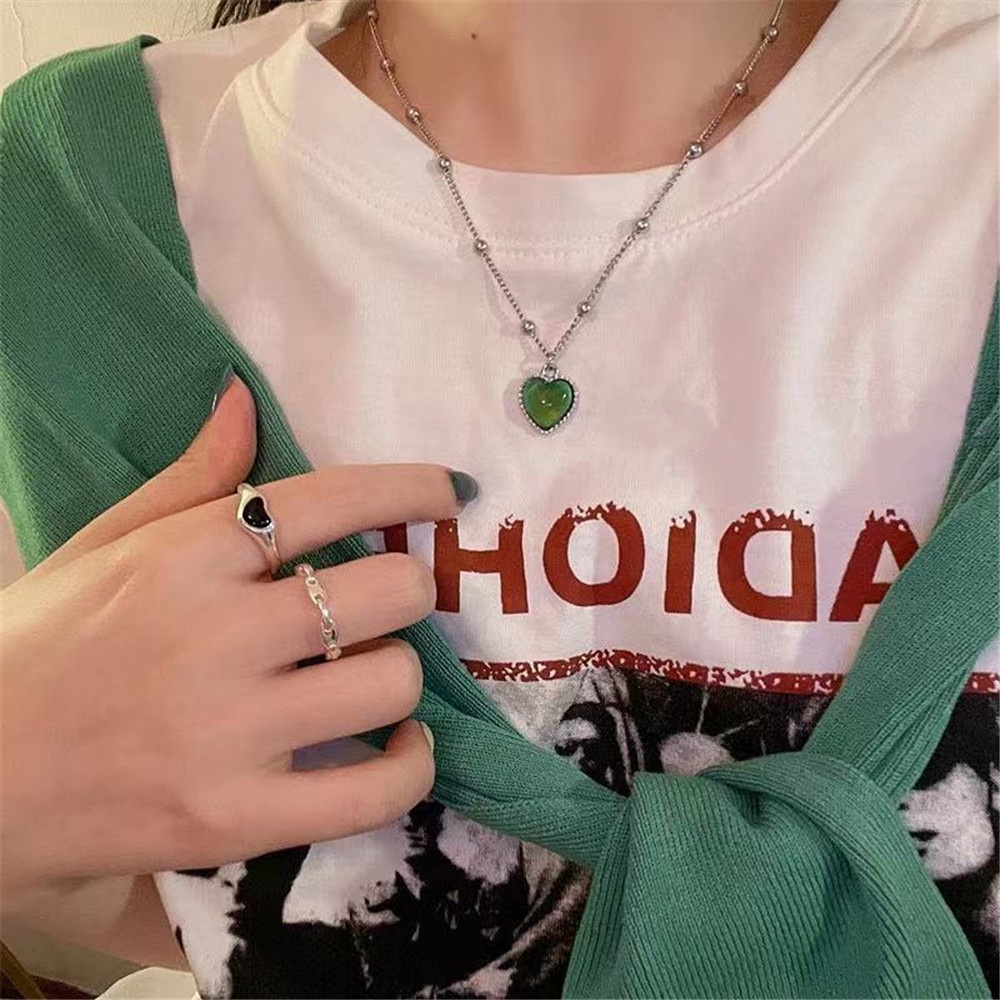 Vòng Cổ Chuỗi Hạt Trái Tim Nhỏ Thay Đổi Màu Sắc Theo Nhiệt Độ Phong Cách Hàn Quốc