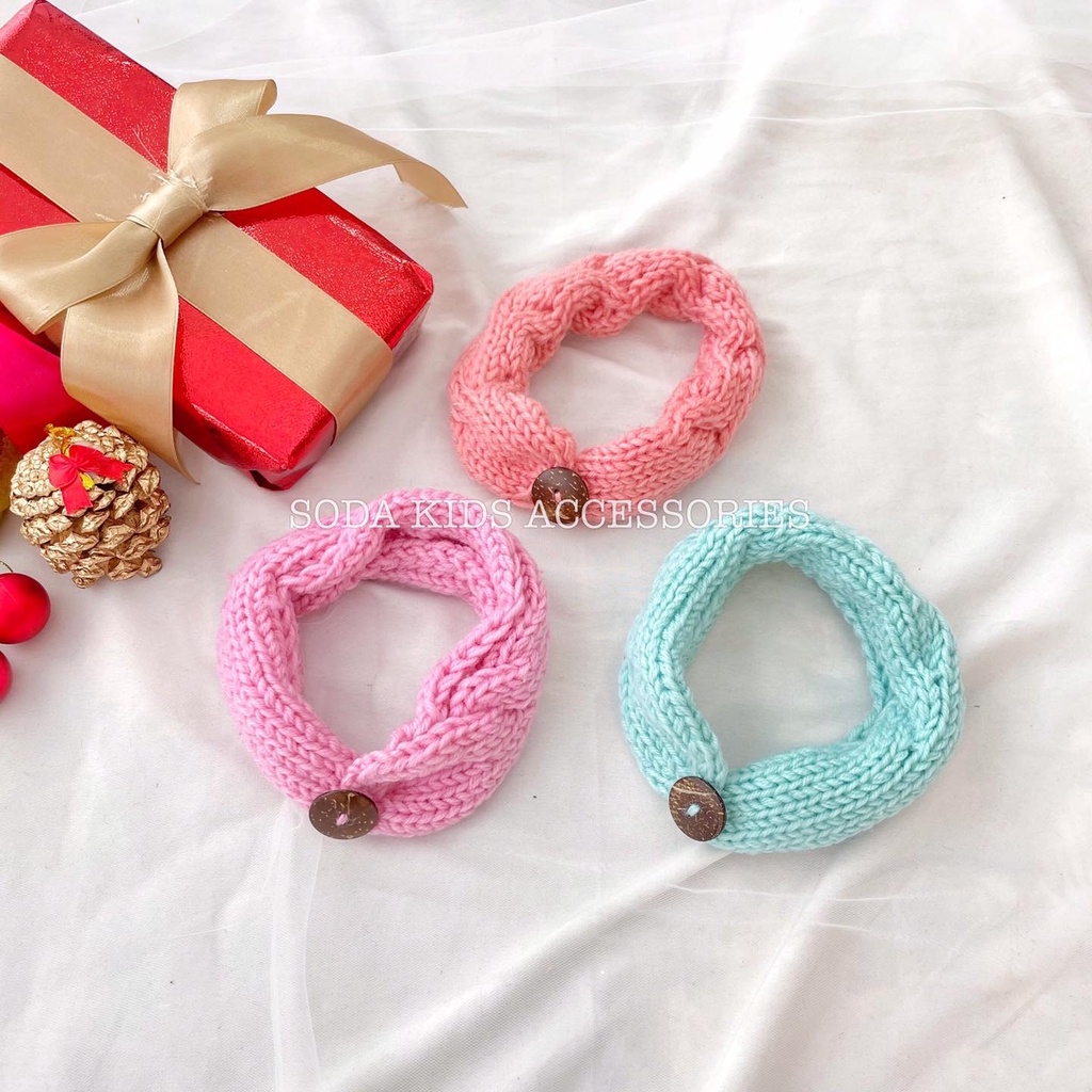 Khăn len cúc gỗ giữ ấm cho bé 3 màu (Ảnh thật)