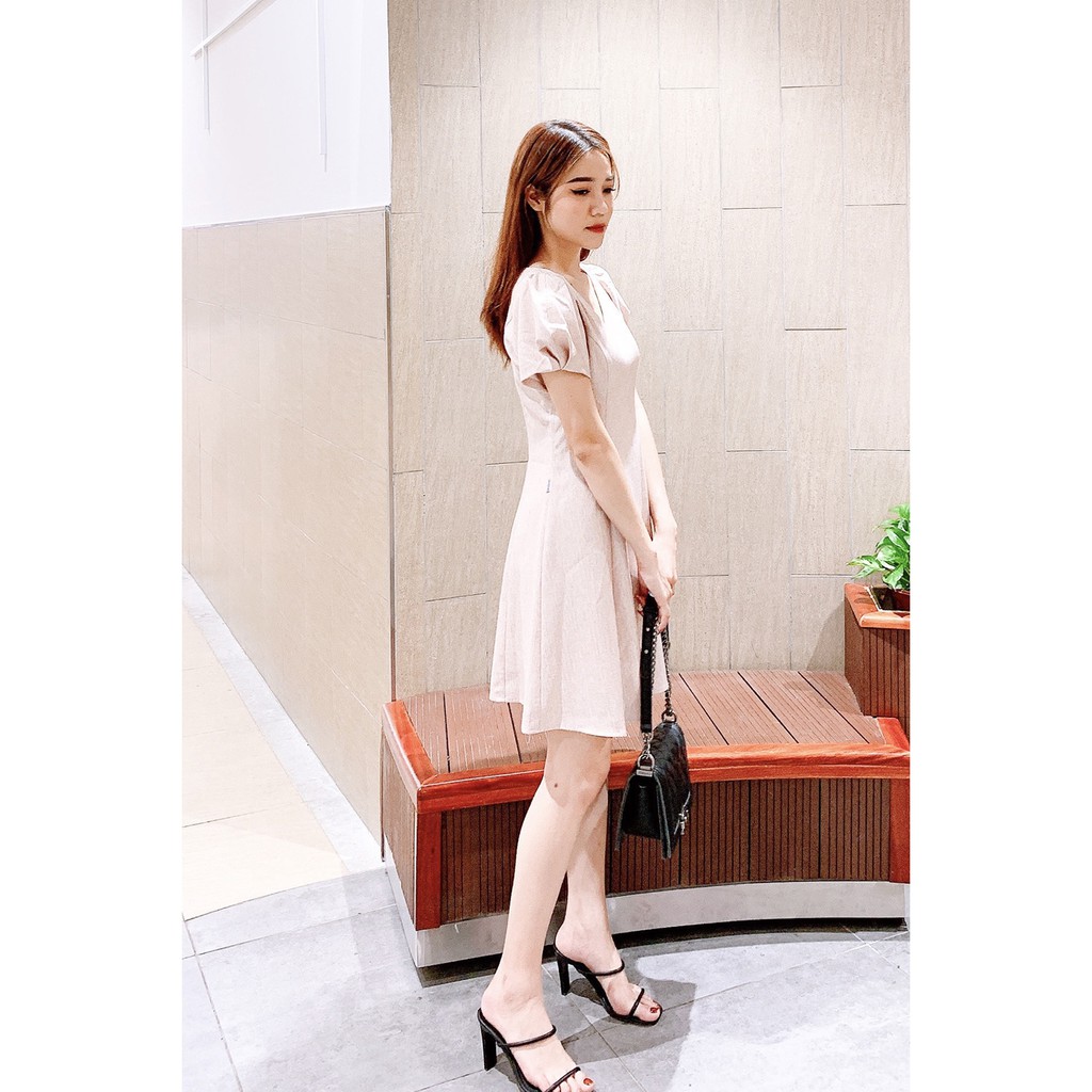 Đầm xòe ngắn tay cổ tim xẻ tay - 20Again - DEA0466 | BigBuy360 - bigbuy360.vn