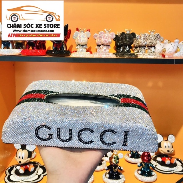 Hộp Đựng Khăn Giấy Trên Xe Ô Tô Đính Đá Sang Trọng Gucci