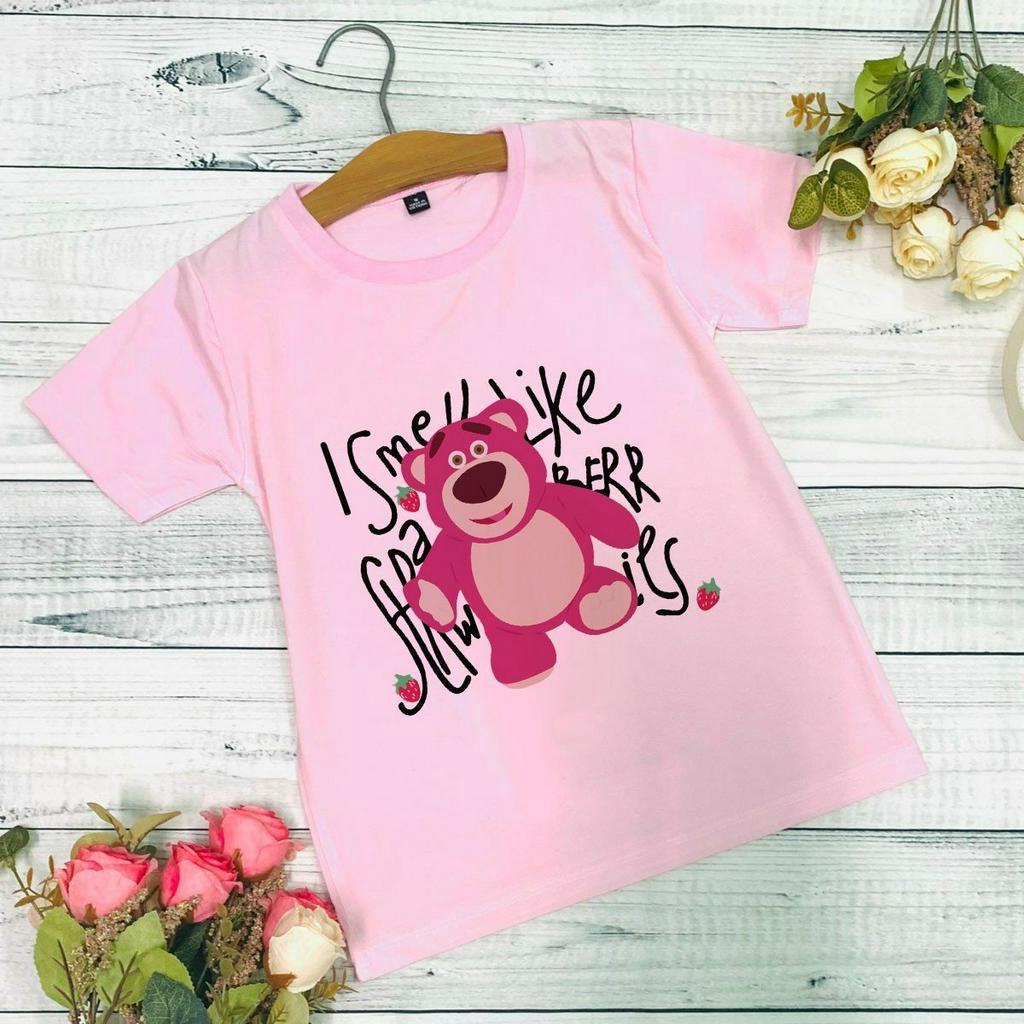Áo thun hồng cho bé gái hình gấu bông dâu Lotso strawberry bear, áo phông bé gái cổ tròn mềm mịn size 10 - 60kg