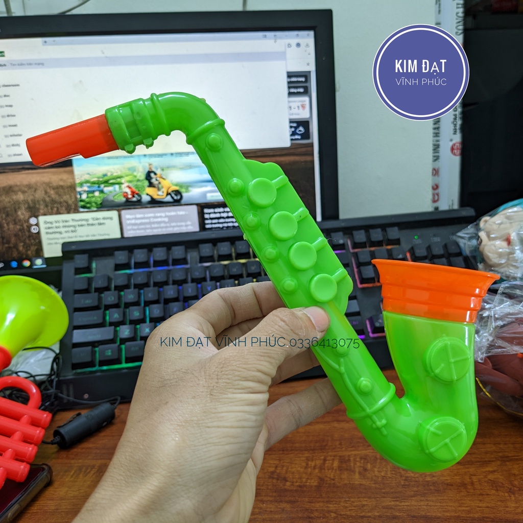 Đồ chơi kèn Saxophone và kèn tây , kèn điếu bằng nhựa