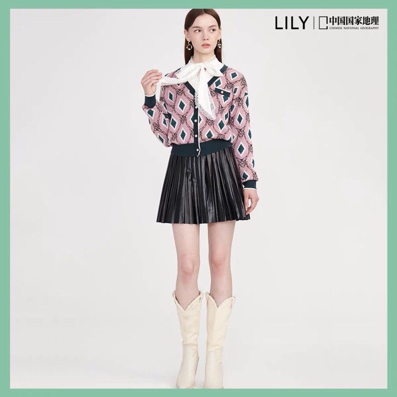 Áo len hoạ tiết Lily