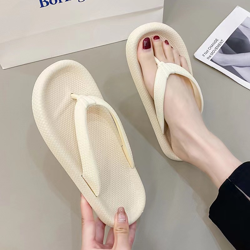 Dép Kẹp Xỏ Ngón Nữ Quai Mảnh Đế Nhám Chống Trơn Bằng Cao Su Mềm Ullzang Đi Biển Chơi Làm Học Phong Cách Siêu Hot