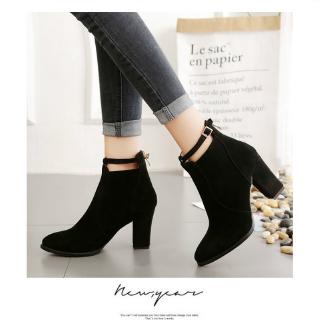 giày boot cổ ngắn đế thấp