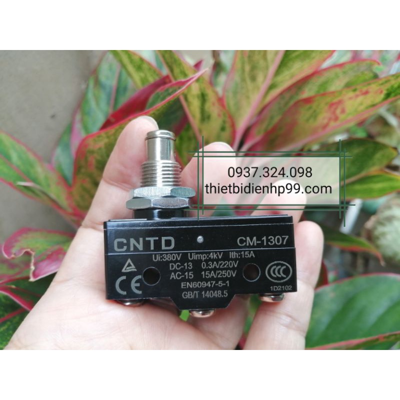 Công tắc hành trình Cm-1307 cntd đầu bằng không bánh xe.