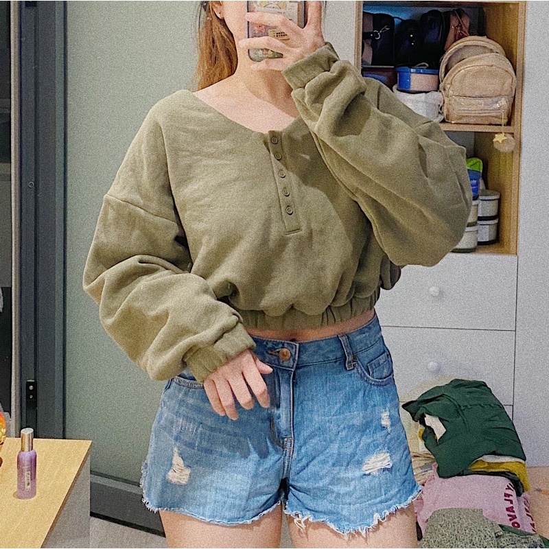 Áo nỉ phối nút | BigBuy360 - bigbuy360.vn