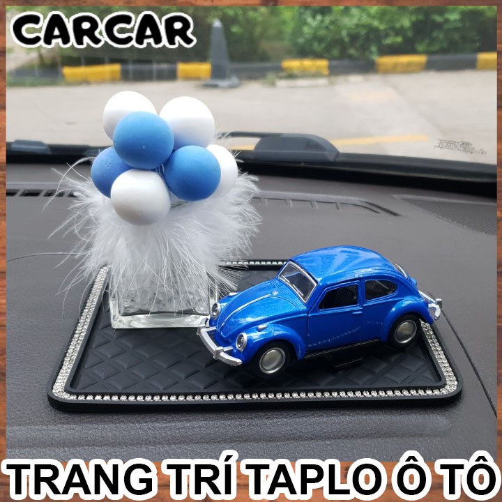 Trang trí taplo ô tô hình ô tô và trùm bóng cực dễ thương