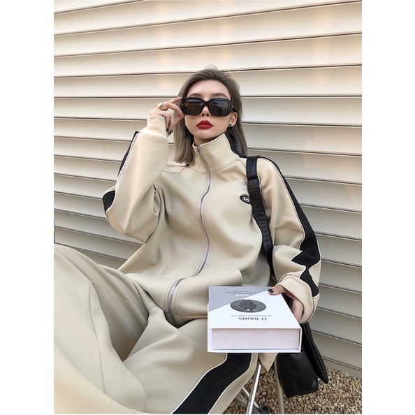 Set đồ bộ Thể Thao nữ phong cách trẻ trung cá tính 2021