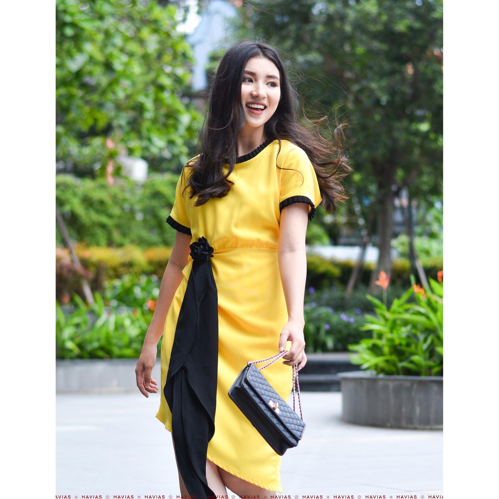 Đầm Pleated Neck Sleeve Black Band Yellow Dress HAVIAS