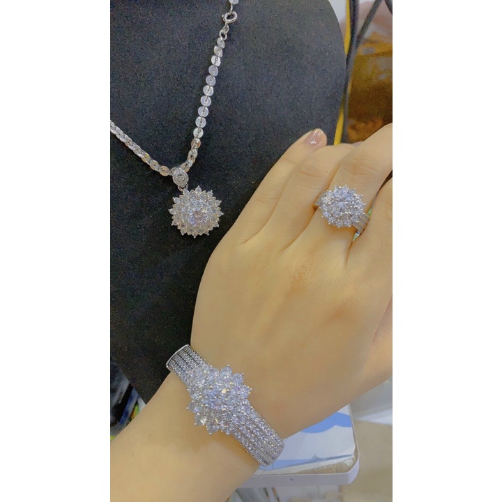 Combo 4 Món Màu Trắng Hoa Cánh Nhọn Sang Trọng - Trang Sức Nữ Đẹp Giá Rẻ - Queen Jewelry