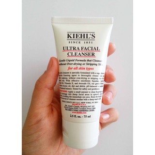 Sữa rửa mặt dưỡng ẩm tạo bọt làm sach sâu Kiehl's Ultra Facial Cleanser