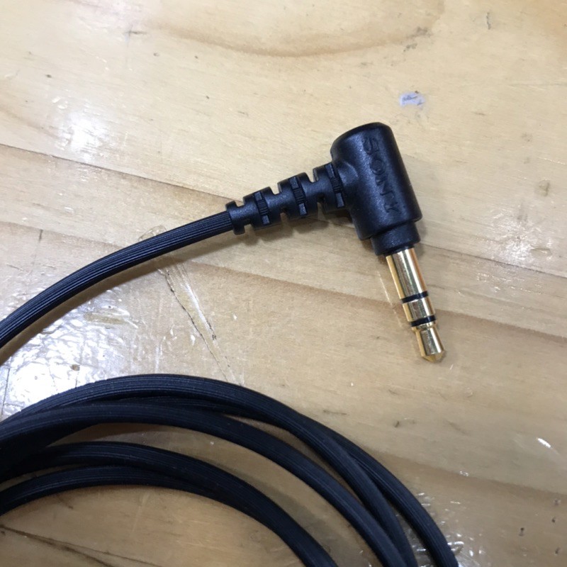 Dây 3.5 cho các mẫu tai nghe sony xb950b1 , xb950bt , xb950n1 , zx770bn