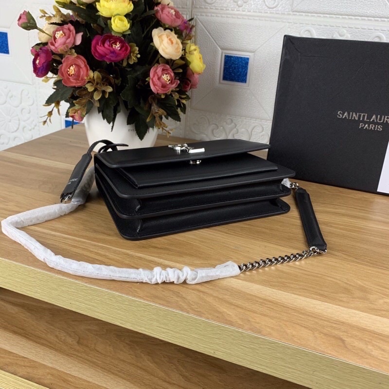 Túi xách Yves sanit laurent màu đen size 22cm