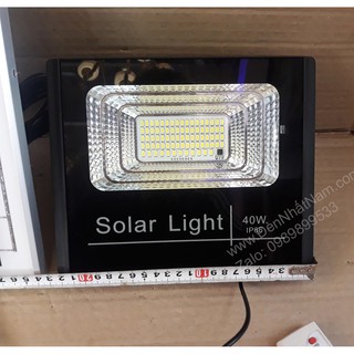 Đèn pha năng lượng mặt trời 40w