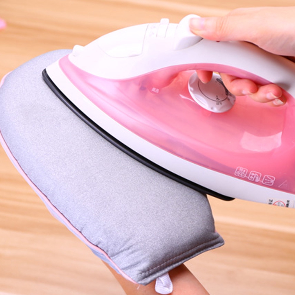Tấm Lót Ủi Đồ Cách Nhiệt Có Tay Cầm Tiện Dụng Cho Gia Đình