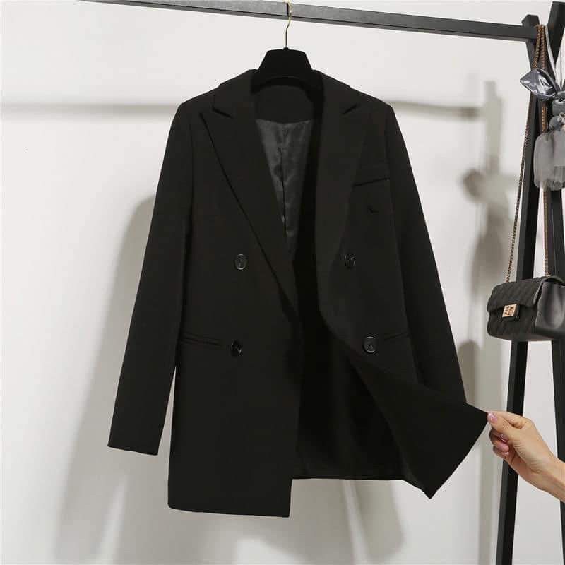 Áo blazer đen size M có độn vai (có sẵn)
