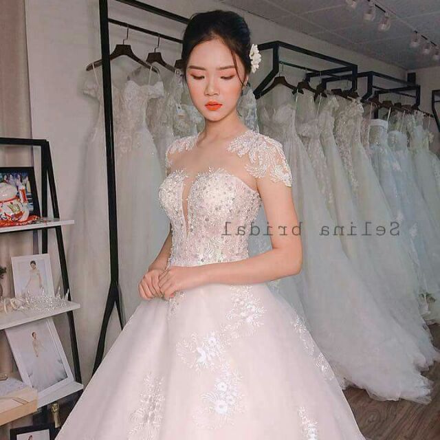Váy cưới thiết kế
