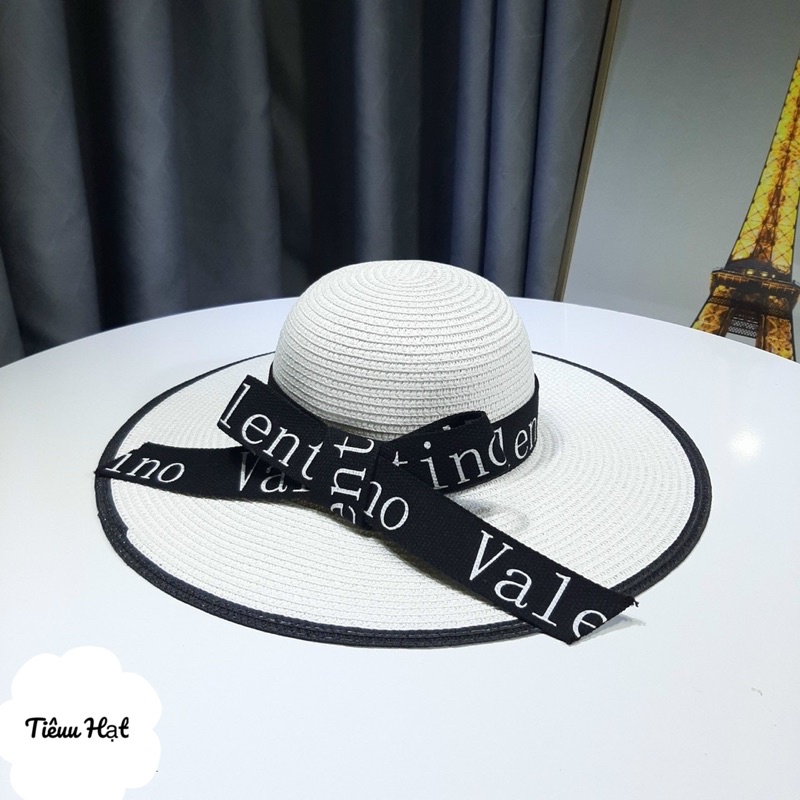 Mũ cói Valentino