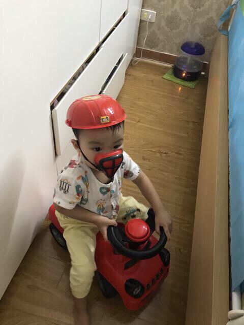 Đồ chơi hướng nghiệp: bé tập làm lính cứu hoả 4.9