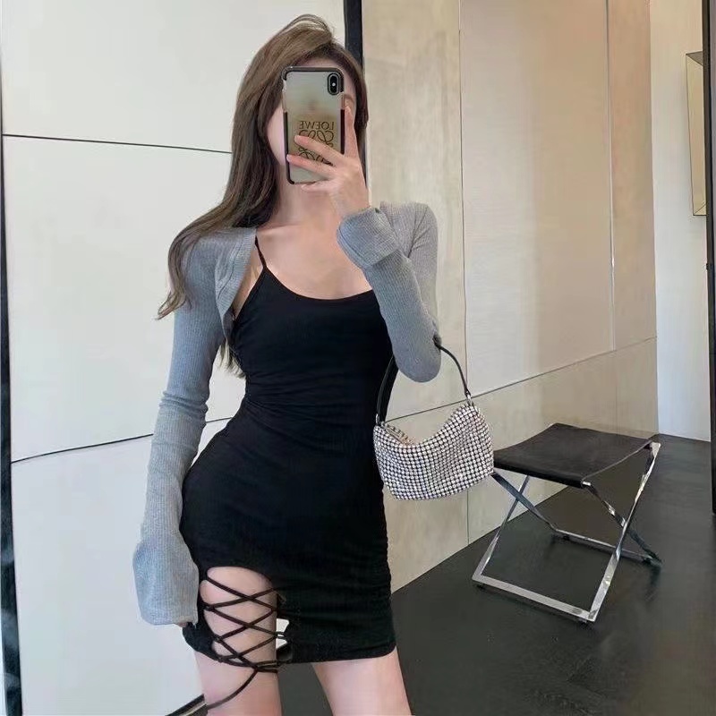 Đầm Hai Dây Ôm Dáng Màu Đen Xẻ Tà Quyến Rũ Thời Trang Mùa Hè Cho Nữ