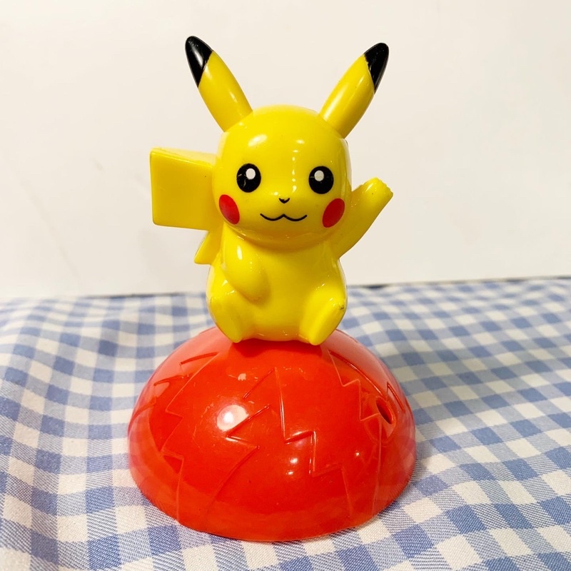 mô hình đồ chơi nhựa pikachu pokemon mcdonalds