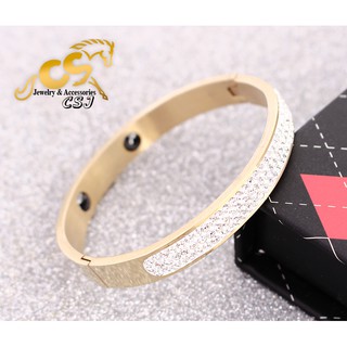 Vòng tay titan 3 hàng xoàn màu vàng 24k