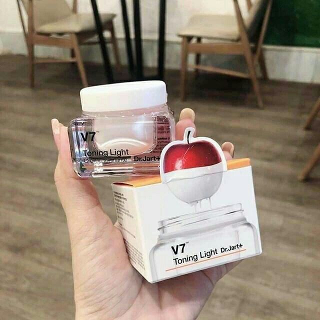 (HÀNG HOT) Kem V7 Toning Light Full Size 50ml HÀN QUỐC | BigBuy360 - bigbuy360.vn