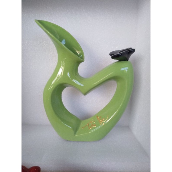 lọ hoa nghệ thuật &quot;Tim bướm&quot;